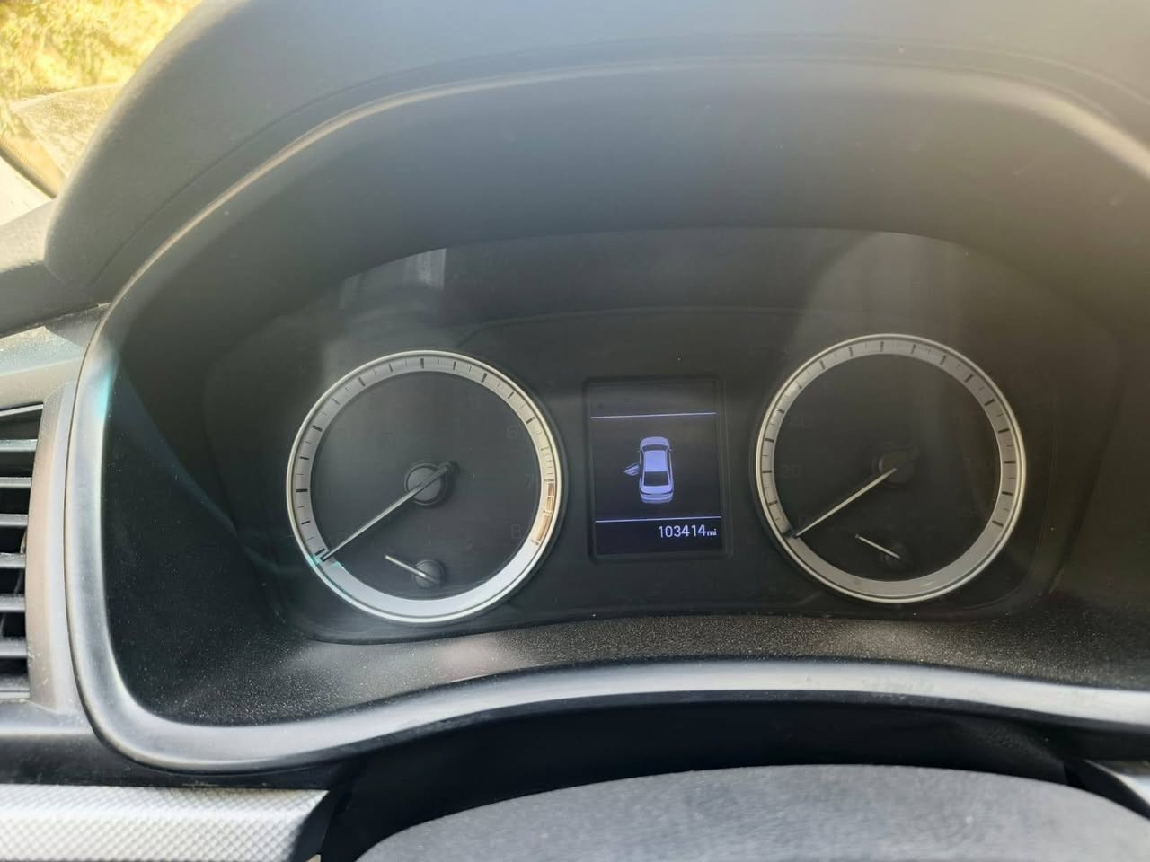 السلام عليكم سوناتا موديل 2018وارد امريكي مكينه 2400ضربته جاملغ السياره بدون ايرباك ولا شواصي وبيه كلير صفحه السيق بكانات جاهزه كير مكينه حداده تبريد تخم تاير اي نقص مابيه السعر 132وبيه مجال بسيط كلش العنوان البصره المعقل ***********
