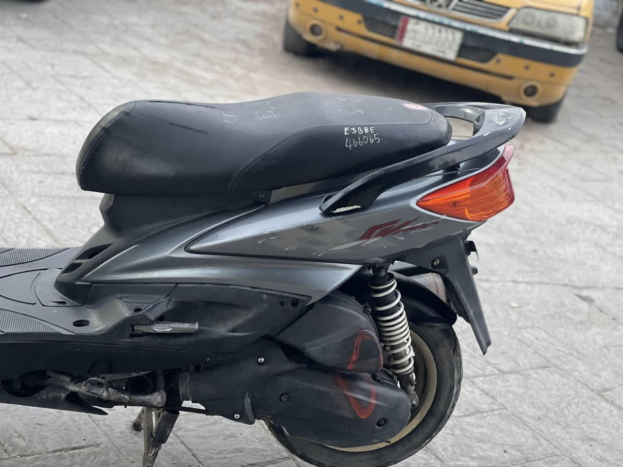 سكنس فحل رمبه (كفاله عامه) نوزل خطين طلاعات (وكالة)  
صالها ٢٣يوم من نازله رمبه كفرات بلادي مكينه برغي ممفتوحه بيها ميحتاج بعد اسوالف هيه رمبه كهربيات كلها شغاله كيلو متر كيج سرعه الرون عداد سرعه البانزين دشبول ٧الوان مدفوع كمركها دراجه ايي نقص واحد مابيها ايي برغي بلدراجه كلها ما مفتوح شسوالف قليل بحقها لين هواي سوالف مذاكرهن بعد بل دراجه السعر ٧٧٥ وبيها مجال كلش كلش بيسط العنوان بغداد الاعطيفيه قرب مقهى البيروتي الاتصال على هاذ رقم ***********
