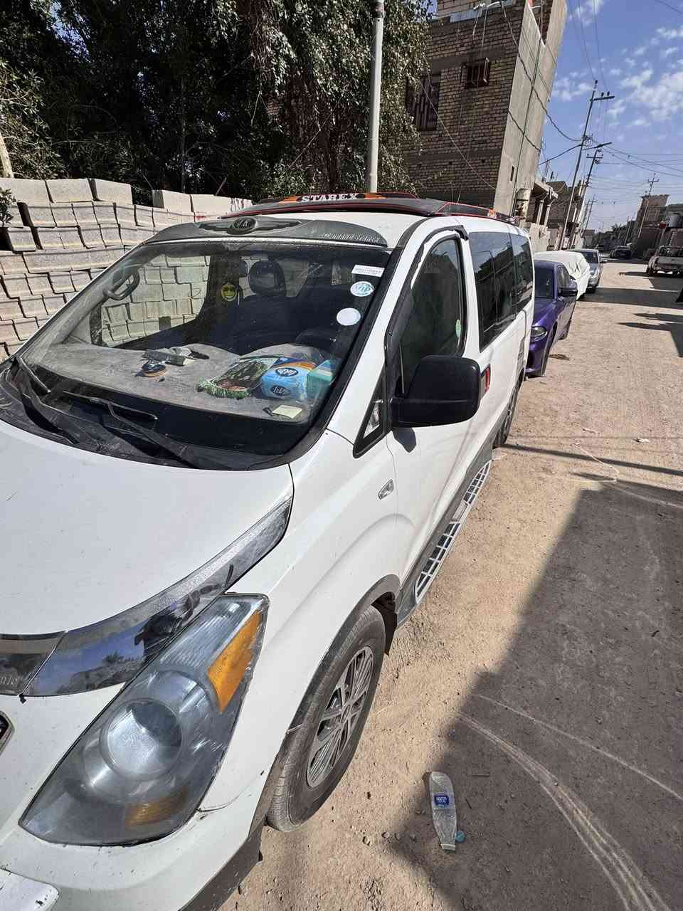 السلام عليكم
سياره ستاركس موديل 2015 اصل مسكر 
رقم بصره 
السياره ب أسمي 
سياره كاملة 
تبريد خير من الله + كشنات + ارضيه + تخم تاير جديد + ويل ViB + حداديه كامله + نشرات 
يعني سياره كامله مكمله مابيهه كل نقص 
مكان السياره البصره القرنه 
رقم الهاتف *********** 
السعر 190 وبي مجال
