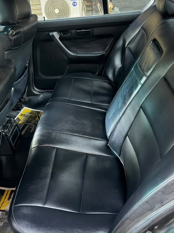 Bmw525 سياره
للبيع 525 محرك مفتوح بأسمي تحويل ثاني يوم
السياره بلاد مابيها اي حادث تدفئه تبريد مكينه وكير  ضمان ستيرن رياضي والستيرن الاصلي هم موجود وياها شاشه كاربلي اصليه كشنات جلد لايت زنون ودمام بك لايت دخاني فتحه سقف ويل وتخم تاير جديد السياره مصروف عليها هواي ومو سعرها المكان بغداد السعر 49$
*********** واتس اب فقط
