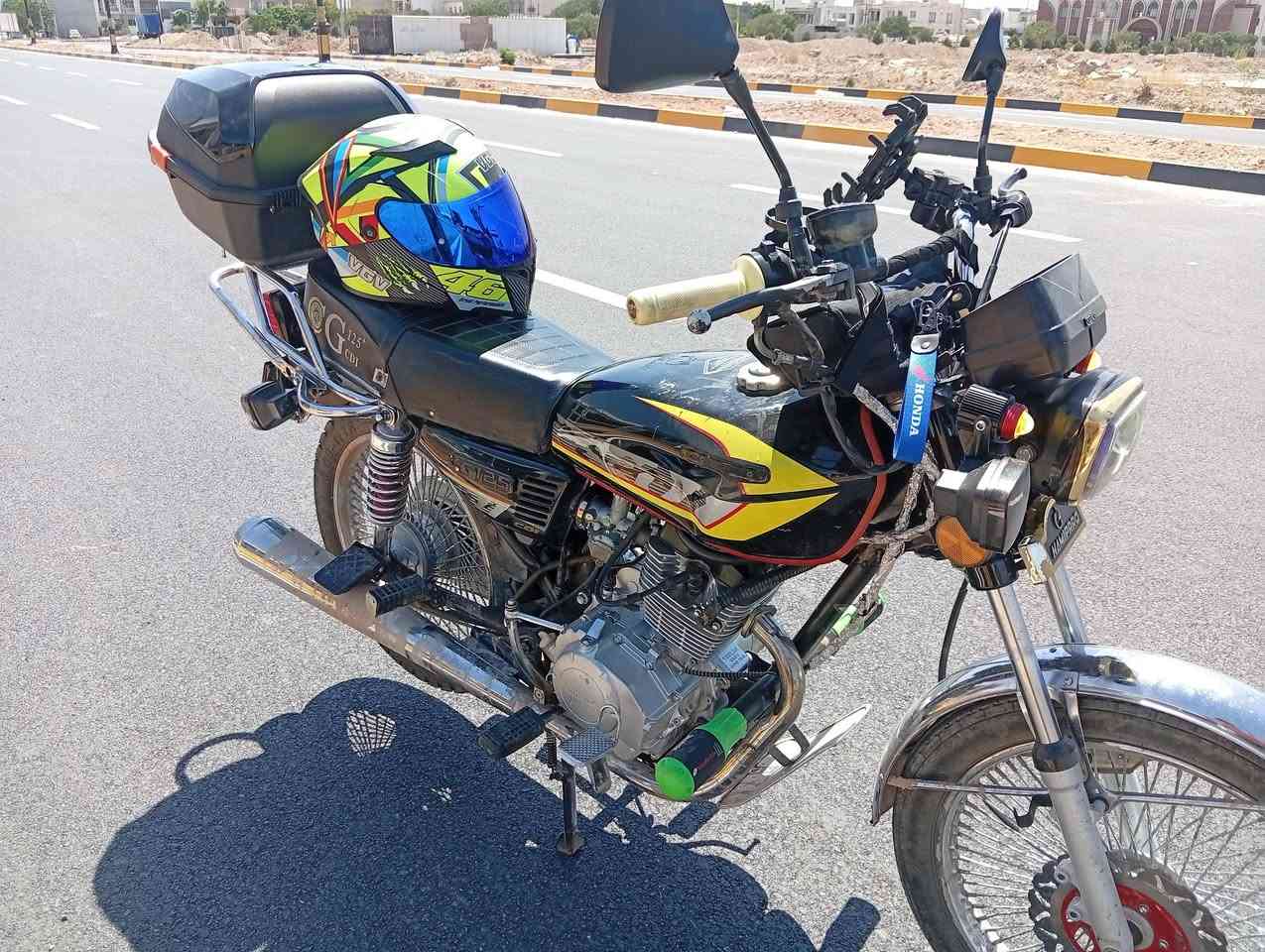سڵاوی خواتان لێبێت 
ئەم ماتۆڕە تایبەتە بۆ فرۆشتن 
sonlink 2024
ئەوراق بیلاد و بە شەرت 
ماتۆڕەکە فول دەستکاریە و کراوە بە ماتۆڕێکی ئەدڤینچەر (تایبەت بە گەڕان و سەفەر )
ماتۆڕەکە هەموو گیانی بیلادە و نوقسانی و مەسروفی 250 دیناریەکی تیا نیە 
و خوەیشی زۆر نەڕۆیشتە تەنها حازر کراوە بۆ سەفەر و ئێستا خاوەنی ئەیفرۆشێت 
بە هەموو ئەشیاکانەوە بۆ فرۆشتنە 
-کەپ هۆلدەر و ستاند ی موبایل
- جنتای سەر سوکان 
- جوتێک بلاجیکتۆری زۆر بە قوەت 
- جوتێک ئاوێنەی لۆک
- شوێن پێی گۆڵدوینگ
- سندوقێکی زۆر نایاب 
-  کڵاوی مارکەی vgv بەکار نەهاتوو + دوو جامی کڵاوەکە
.....هتد
شوێن کەلار ، گەیاندن هەیە بۆ هەموو کوردستان
بۆ نرخ چات بکەن


**إذا كنت صاحب هذا الإعلان وتريد حذفه لأي سبب، رجاءا أرسل رسالة إلى الدعم الفني**