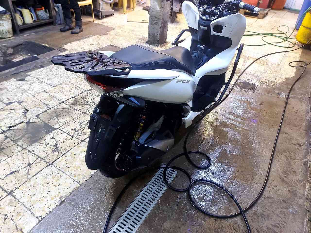 السلام عليكم دراجة بي سي اكس للبيع بغداد الصالحيه السعر ١٤ ورقه ***********
