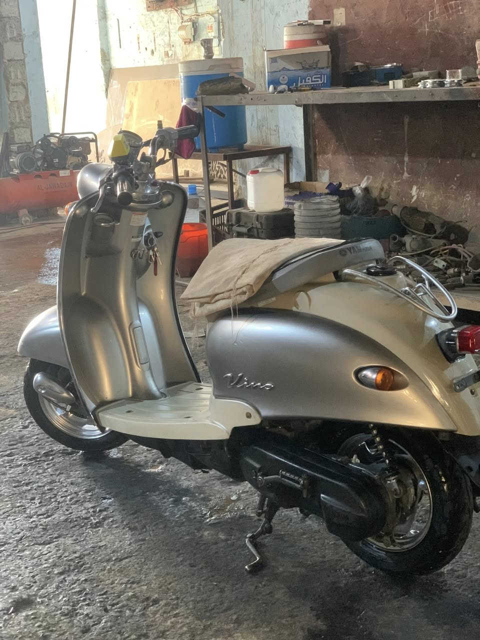 سلام عليكم دراجه عبد الحلم ٢٠٠٣ دراجه جديده صارلها شهرين طالعه من رمبه  دراجه جديده استفسار ***********
