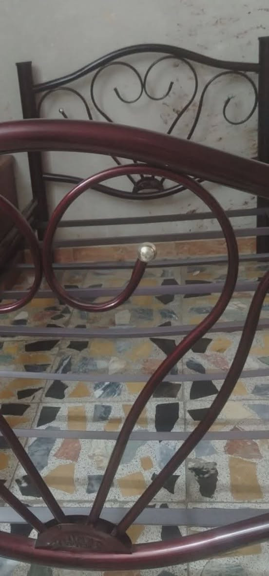 جرياية حديد درجة أولى قوية ونظيفة مابيها ضرر استعمال قليل
سعرها ب50 الل
ثلاث قطع ب150 الف


**إذا كنت صاحب هذا الإعلان وتريد حذفه لأي سبب، رجاءا أرسل رسالة إلى الدعم الفني**