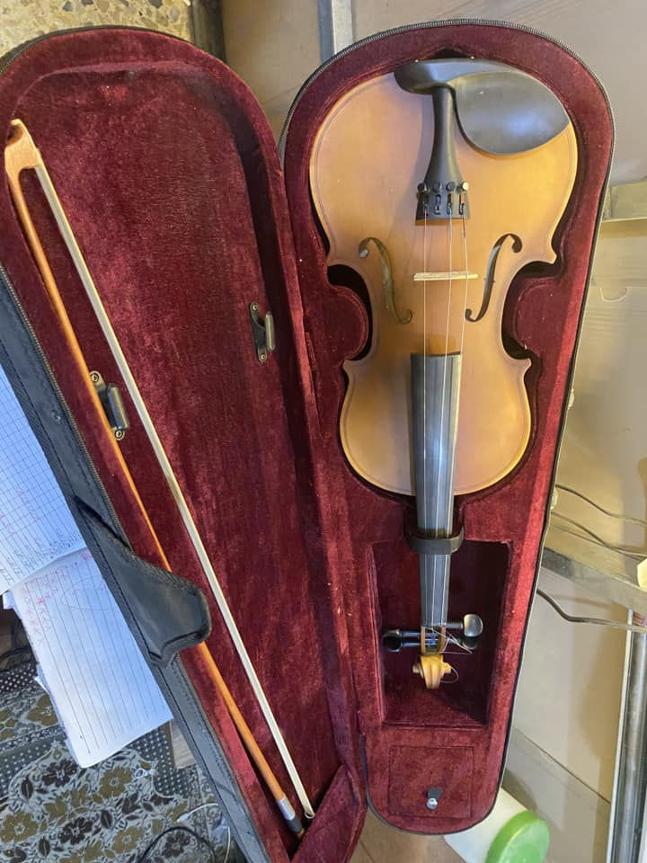 كمان سعره 50 المكان بغداد ***********
