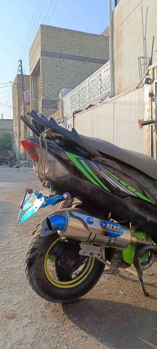 السلام عليكم
((السعر 500 مع المجال القليل)) 
دراجه ماكس عدله مكينه بلاديه ما مفتوحه مزوده خارجي فقط سوادات مختمه وكفرات بلاديه موجوده بس تعبانه وباقي القطع بلاديه موجوده عفته شهر بلمطر اجيت لكيته ولا طكه 90% عقل او كتف لان كفر امامي مابيه ابيع كوووم حديد الله شاهد بس مطرت عليه الدنيه ومالي خلك اصلح لان ما محتاجه بلعافيه ع الياخذه ***********
المو شراي ليدك وليعلق كلشي مذكور يمك
