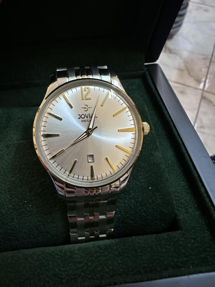 ساعة ماركة جيوفال غير مستخدمة اخذتها من ارض اكد بالمنصور ب٣٠٠ الف ابيعها ب٢٠٠ الف مع كارت الضمان
المكان السيدية
***********
