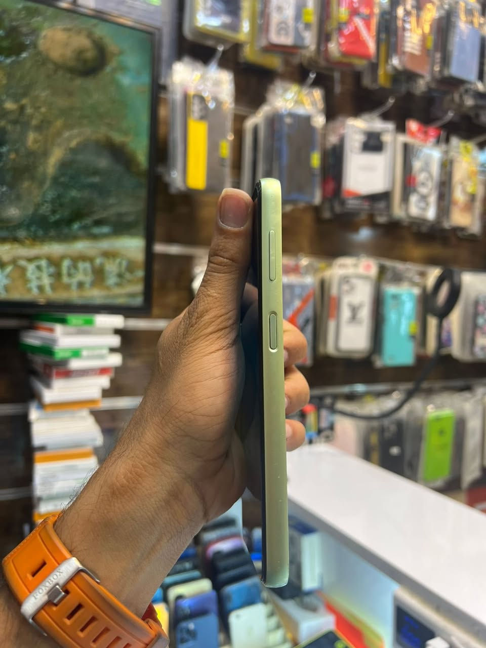 للبيع فقط 
A14
ذاكره 128 
جهاز نضافه فول وكله شغال 
جهاز مامفتوح وعلى ضمان 
سعر 110 الف 
***********
