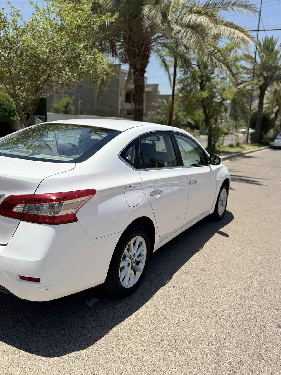 نيسان سنترا خليجي 2019 سياره بيها ربع جاملغ وربع بنيد سياره بيها بارد بسيط بالبوب 
تبريد قطعتين خير من الله 
شاشه كبيره تدعم كار بلي
كامره
ويل كب جديد
تخم تاير جديد
رقم انكليزي الجديد بغداد
سياره كلش حلوه استخدام شخصي
السعر 100$
*********** ***********

