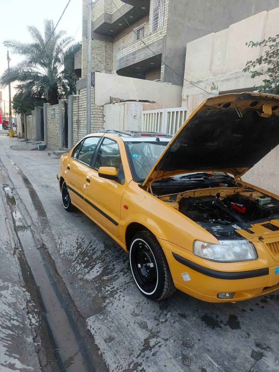 #السلام عليكم
 سمند 12 ناطق مكينه وكير وحداديه وتخم تاير كفاله التبريد نقصه غاز فقط معمره هلالات خلفيه فقط السياره بلاديه السياره كهربائيات كامله مابيهن نقص ومدوشمه كوستر كشنات وجنطه اصفاحها موس السياره السيبايه مو وياها مكاني بابل قضاء المحاويل للأستفسار اكثر *********** مو شراي لا تتصل سعرها 37 وبيها مجال بسيط للشراي ميعحبك المنشور وياك ادعيلنه بالرزق واسف ع اطاله💜
