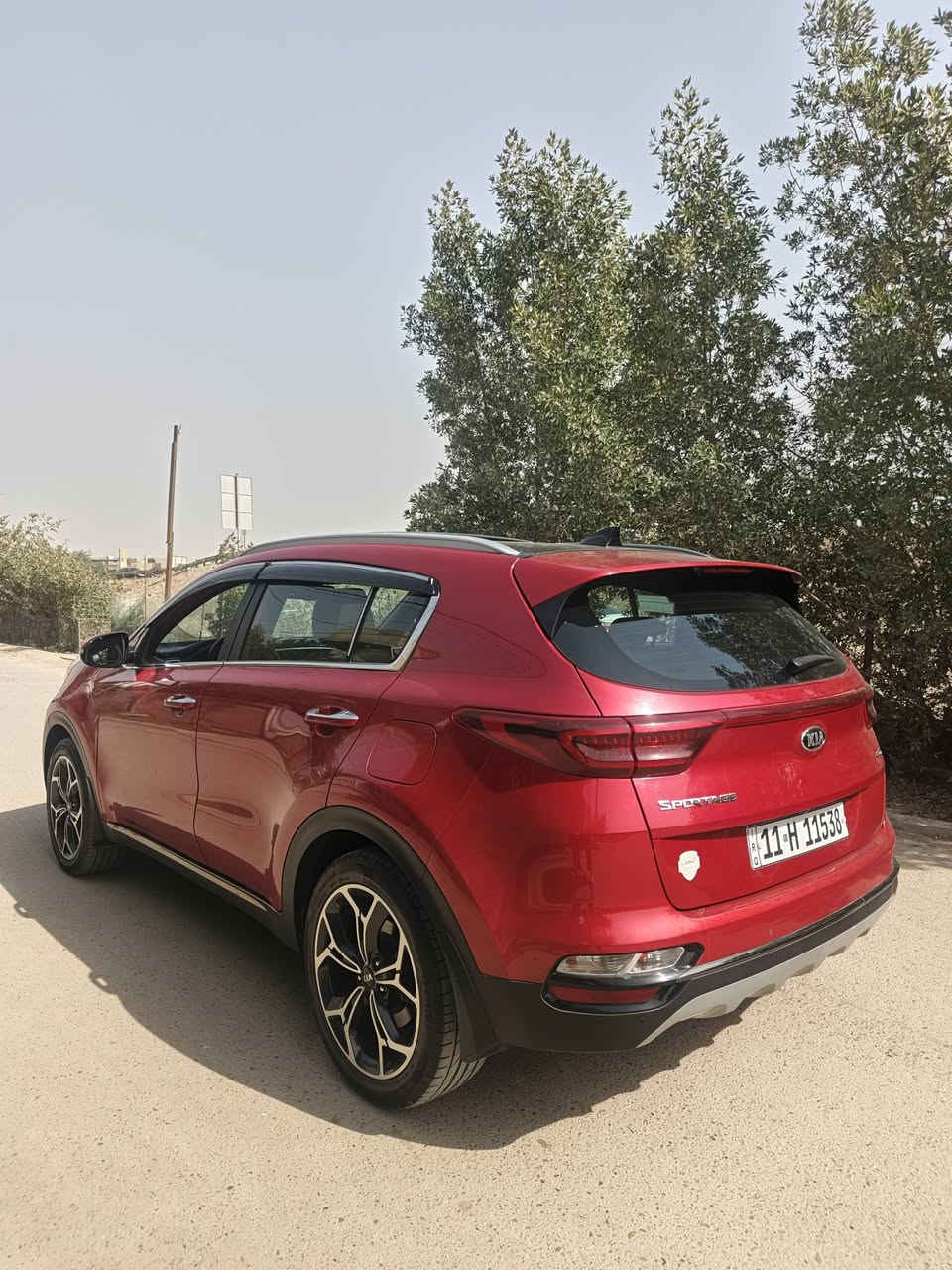 السلام عليكم.. للبيع فقط كيا سبورتج 2020 GT lien خليجية
مكينة 2000 دووش
فول مواصفات 1/1
ماشية 78 الف 
8 ايرباك
بصمة دخول 
بانوراما
تشغيل عن بعد 
جنطة كهرباء
كراسي كهرباء ٢
تحكمات ستيرن جهتين
شفتات ستيرن
شاشة جبيرة وكامرة دوارة
تبريد شاشة
مراية وسطية تعتيم
هاند بريك بصمة
اوتو هولد 
نظام نزول المنحدرات 
حساس امامي وخلفي
بك لايت لد
اشاير بالمري
ااسيارة حلوة ونظيفة جدا مكفولة من ضربة وصبغ وتبديل ومعجون 
بيهة تحكيل ورصعات بسيطة 
والسونار موضح بالصور 
السعر 215 
مكان السيارة بغداد الدورة 
***********
