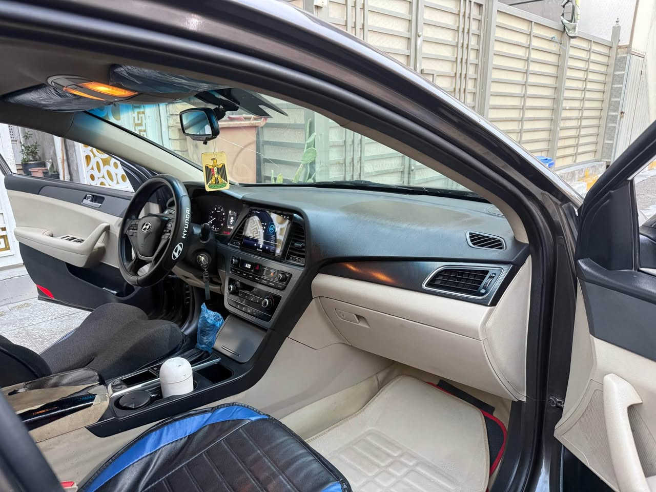 سوناتا ١٦ وارد امريكي كلين فقط بارد بهلال الجاملغ وصورته بمريكه موجوده وي الصور رقم بغداد ومقدم على معامله مال رقم نكليزي بيه شخط بلجاملغ الخلفي عكس السايق ضربة دراجه شخط فقط لاحار ولا بارد بيه سياره كلين وحلوه تايرات جدد باتري جديد رافع كازكيت انسه الدفانز سياره رقمه بغداد التواصل على الرقم سياره حلوه ومال جناي التواصل على الرقم *********** او على الرقم +964 773 359 1783 ثنينهن بيهن واتساب Colombo, Sri Lanka
