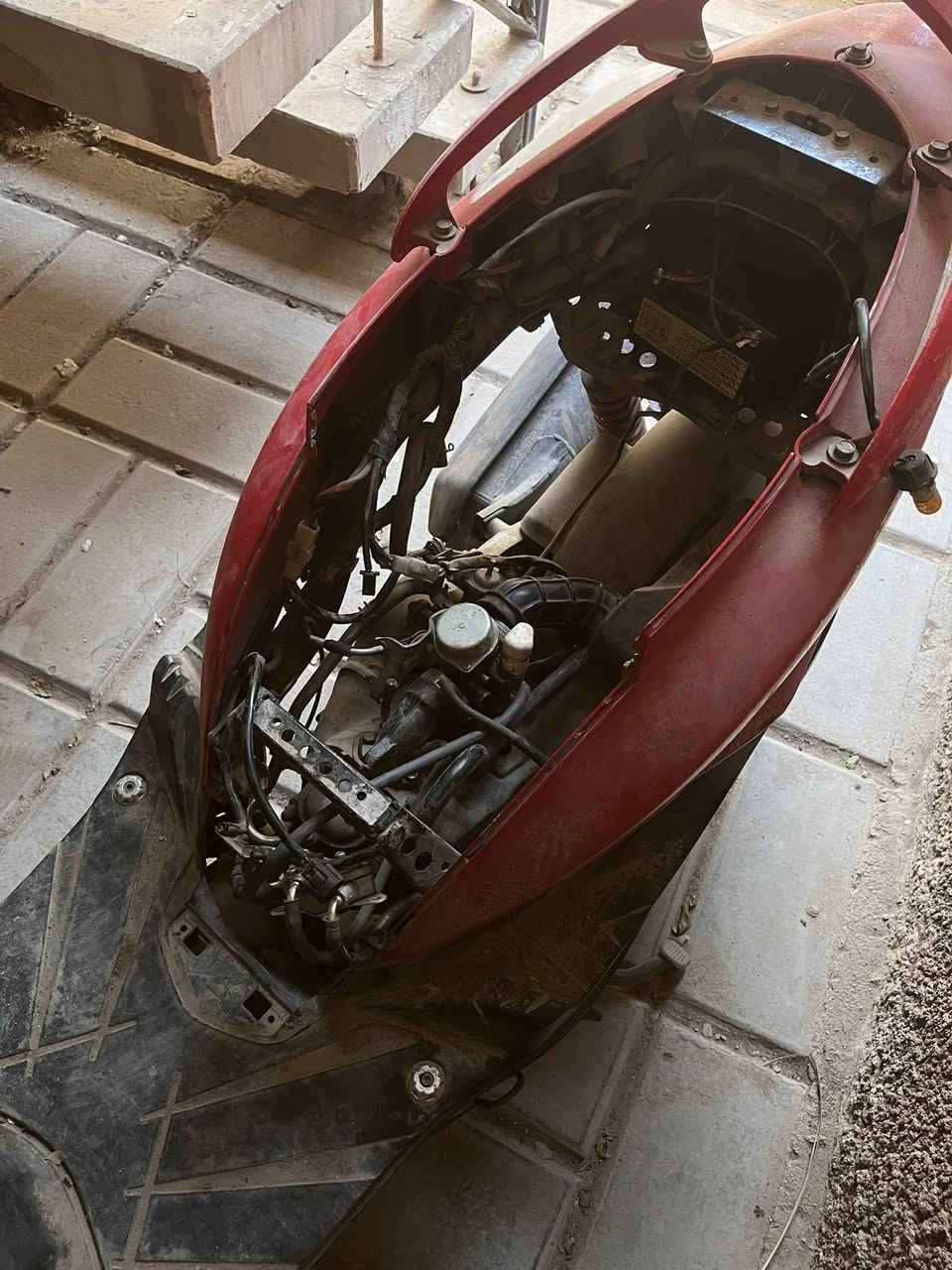 اسلام عليكم ثعلب ١٤٠ للبيع  تواصل  رقم ***********
