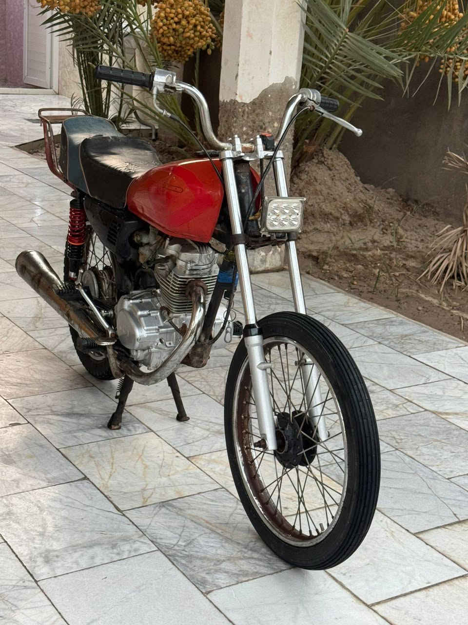 سلام عليكم دراجه نامه ادوات للبيع بس بيه نمره 3 بيه صوت قليل مكاني بصره هارثه سعر 250 وبيه مجال رقمي ***********
