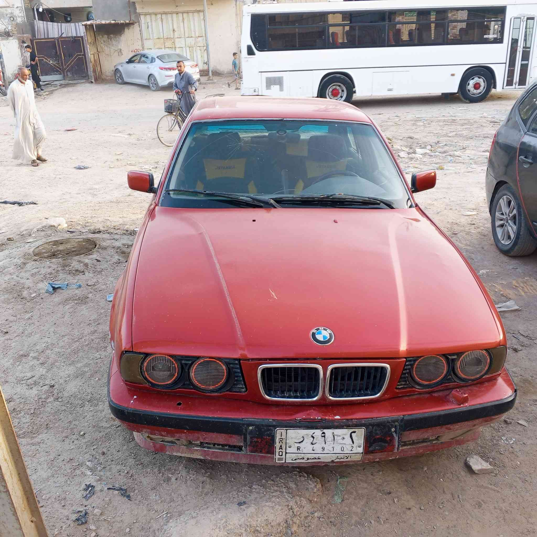 سلام عليكم بي ام موديل 1989 كير ومكينه حلوات تبريد ثلج كهربائيات كله شغاله حداديه  صدر أماي خلفي حلوات تخم تاير سياره جاهزه من كلشي تحويل ثاني يوم بسمي مكان ديوانيةقرب جامع أهل البيت  سعر 40 وبيه غرمات مرورية رقم التواصل ***********@
