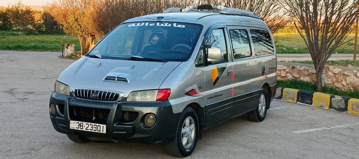 بعد الصلاه على النبي باص هونداي ستاريكس لمتد مركزي  موديل 2001 فحص 4  قصعه  ماتور 25BB  تيربو 60% بيان جمركي جديد تشيك هيئه اماميم وخلفيه بلكامل مشيه ولا طقه  مرخصه ل 30//6  كراسي جلد تابلوفرمايك الاصلي سنتر لوك قفل مركزي على سرعه 40 جنط الاصلي اكسسوارات كامله سعر🚀  3300 🚀 قابل للتفاوض تلفون (((. 0775439550.  )).
الباص ليره ما بده اياها  صلاه النبي بوضع الحره


**إذا كنت صاحب هذا الإعلان وتريد حذفه لأي سبب، رجاءا أرسل رسالة إلى الدعم الفني**