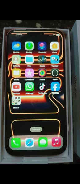 سلام عليكم للبيع ايفون 17 باب ثاني امريكي سعر 375بي مجال ***********
