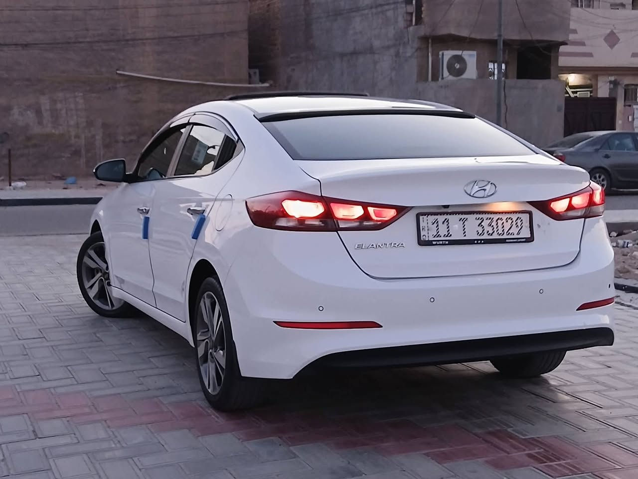 سلام عليكم سياره نوع النتره مديل 2018 خلجيه السياره جاهزه كير مكينه 2000 دوش تبريد عله مكفول السياره بيه جاملغ وبنيد وجملغ تبديل السياره سوبر فول للخير وحد عله واحد  جاهزه من كلشي السعر 108 وبيه مجال العلوان كربلاء رقم الهاتف *********** تصال بيع فقط
