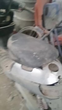 دراجة بطّة • معطلة • كوم حديد