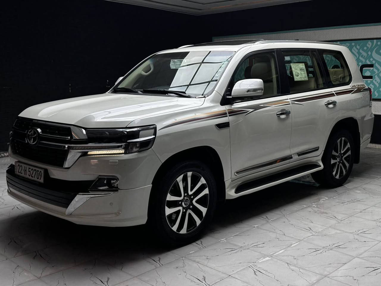 لاندكروز 2019 مكفوله من الصبغ بيها بارد أقل من شبر بباب السائق فقط
مكان كربلاء 
***********
***********
