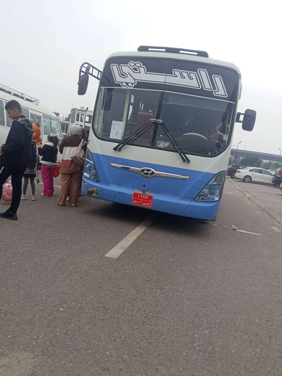 سلام عليكم للبيع هونداي 14اصل بس بل سنويه 2008ااسياره جاهز بس المكينه بيهه بخار كشن متحرك سياره بلاد بدون صبغ ولا دكت جاكوج السياره بسم شركه بس وكله اسويلك واي ستفسار علاه هاثه الرقم *********** العنوان بغداد السعر 160وبيهه مجال
