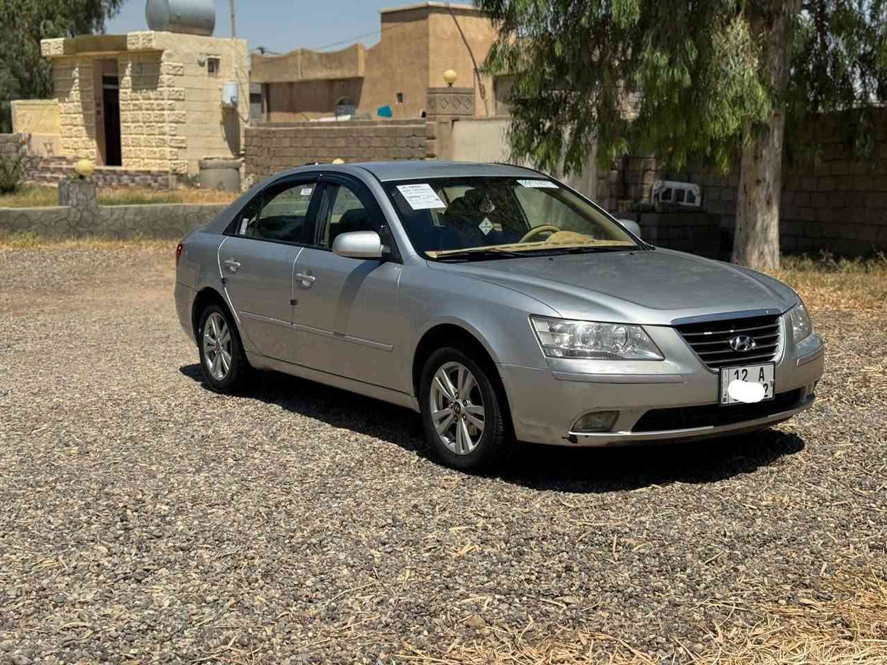 السلام عليكم 
سوناتا موديل 2008 خليجي شكل 9 بدون صبغ رقم نينوى دولي سنويه 29 شرط التحويل 
محرك 2400 دوش المرغوب داخل لونين تحكمات استيران تبريد دفئه كله شغال صدر تواير كله بشرط السيارة نضيفة وما تحتاج اي مصرف 
السعر 117 وبيها مجال 
للاستفسار اتصل 
***********
***********
