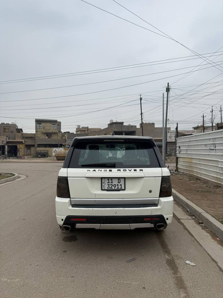 للبيع فقط السعر 68 ورقه للاتصال ***********
رانج روفر سبورت موديل 2007 محدث شكل 2013
رقم بغداد تحويل مباشر
محرك 8 سلندر العادي المحرك بي خلل حماوة يعني السياره تشتغل وره شويا تصعد حماوتها 
المحرك سابقا ممفتوح
الكير مكفول 
مواصفاتها معروفه 
السياره بالاصل چوبلس مسويها لوي عادي
وارد امريكي حادثها ضربة بالتاير الامامي بيها صبغ فقط التحديث 
المكان بغداد الزعفرانية بغداد, العراق
