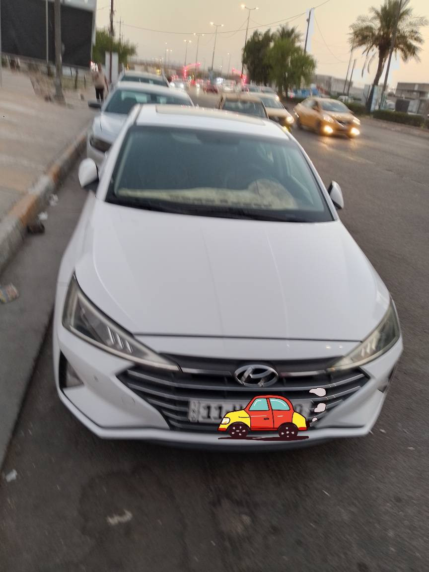 السلام عليكم
الانترا خليجي موديل 19فول ماعدا بصمه ماشية 90محرك 2000مكفول السيارة مكفولة بيها فحص سونار بسمي رقم بغداد جديد دولي سعر 168$يها مجال متواجد البياع شهداء قرب جامع الكبيسي 
***********
***********
