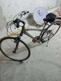 بايسكل للبيع يعوزو وياله و عيار الكير والبايسكل كلو كدام العين بس يعوز...