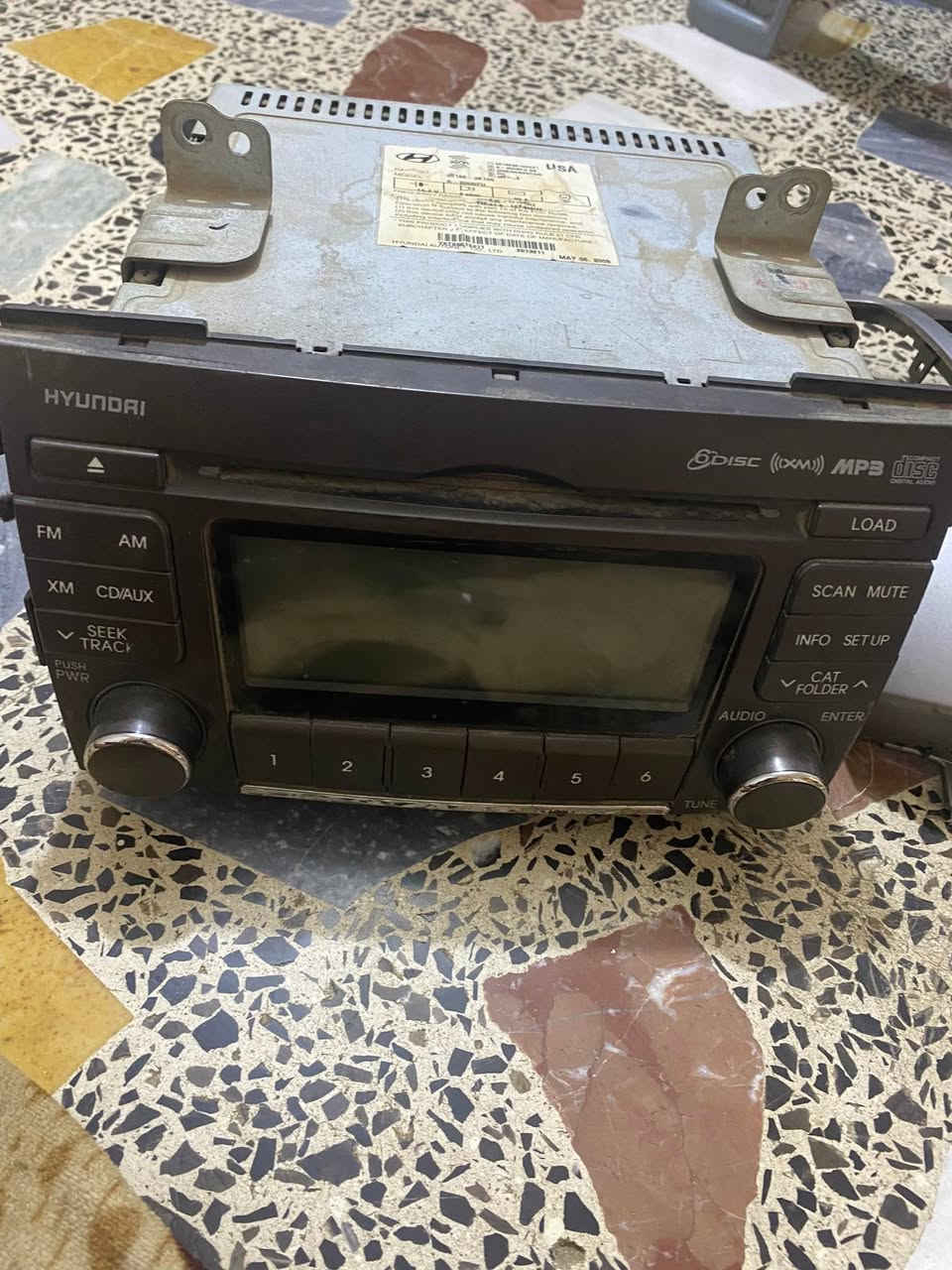 راديو 📻 سوناتا مقدسة ٢٠٠٩ البلادي شرط الفحص والتشغيل السعر ٢٥ الف وبي مجال اتصل *********** جاي يبيعونة ب٤٥ ألف بالتفصيخ
