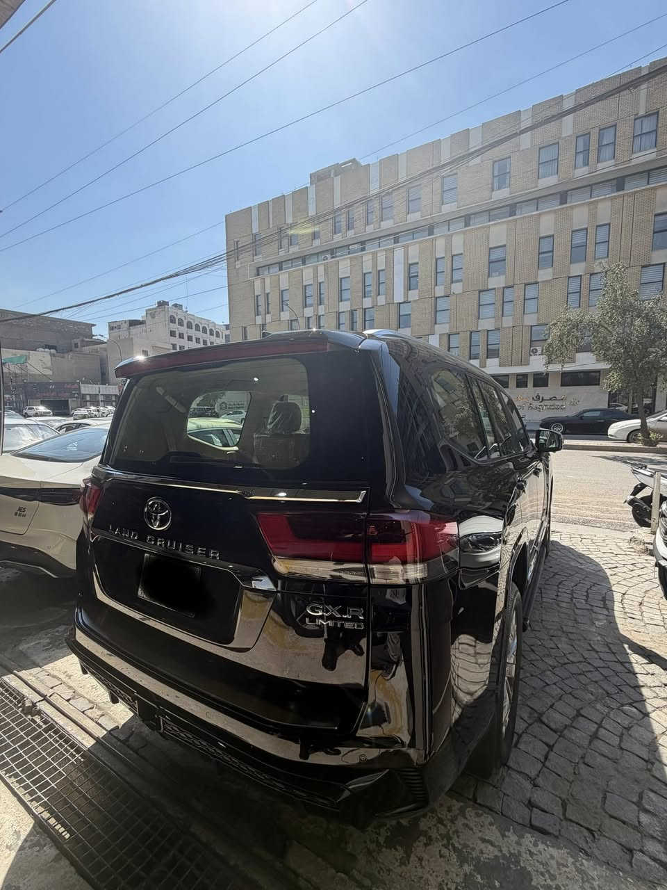 السلام عليكم
تيوتا لاندكروز GXR
 موديل 2025 زيرووو 
بسعر مناسب 
رقم بغداد 
العنوان بغداد الكراده  

للاستفسار ***********
