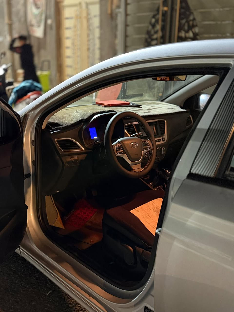 سلام عليكم اكسنت 
موديل. 2022 
وارد مكينه 1600 
بيه ملاحظات بسيطه 
والسعر 110وبيه مجال 
***********
