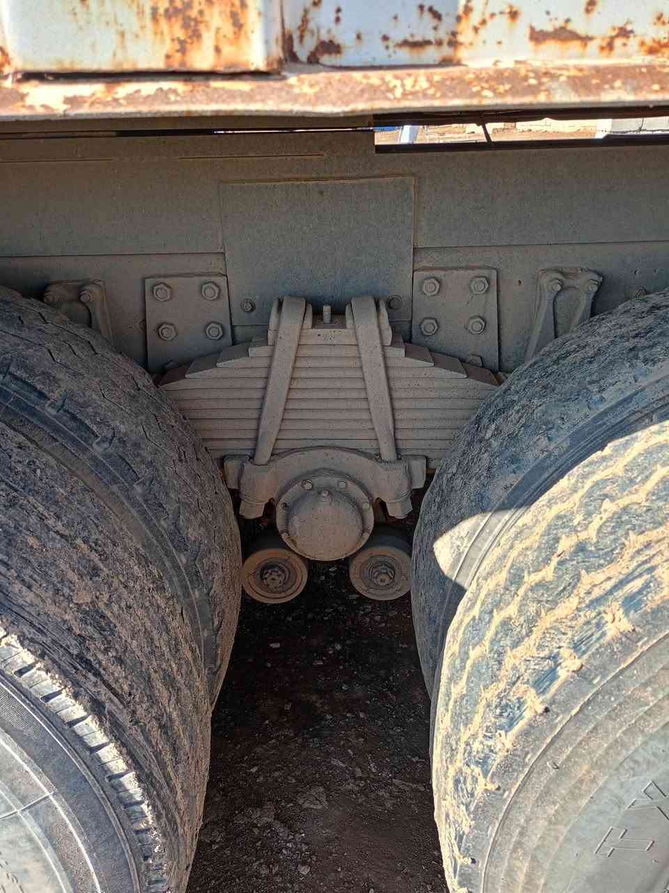 قلاب+عربانة أسكانية 142 موديل 1986 
مسجل بالسنوية قلاب تك/ رقم دهوك
السعر 220$ ورقة

العنوان الموصل 
***********
***********
