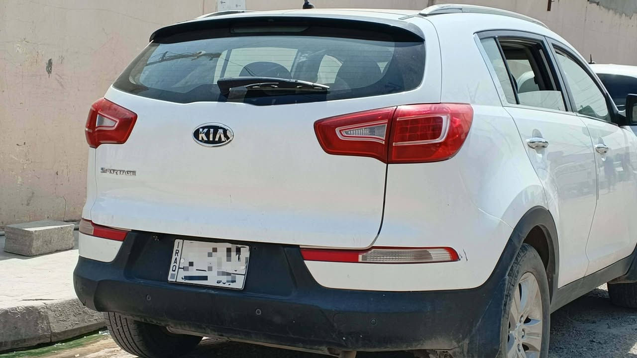 🛑بيع مستعجل لغرض البناءسبورتج 2011 بانوراما  السعر 130بلاش وبي مجال 
ماشية 162 الف 
مكفولة كفالة عامة جديدة حيل السيارة
لا ضرر لا صبغ لا تبديل فقط ملاحظات بسيطة 
رقم نينوى  
 تحويل ثاني السيارة بأسم دكتورة يعني جناي
ليد امامي
 بانوراما 
 ردار 
شاشة تبريد
تدفئة كشنات وكراسي 
محرك 2000
العنوان /موصل الايسر
صاحب السيارة
***********بي واتس اب
