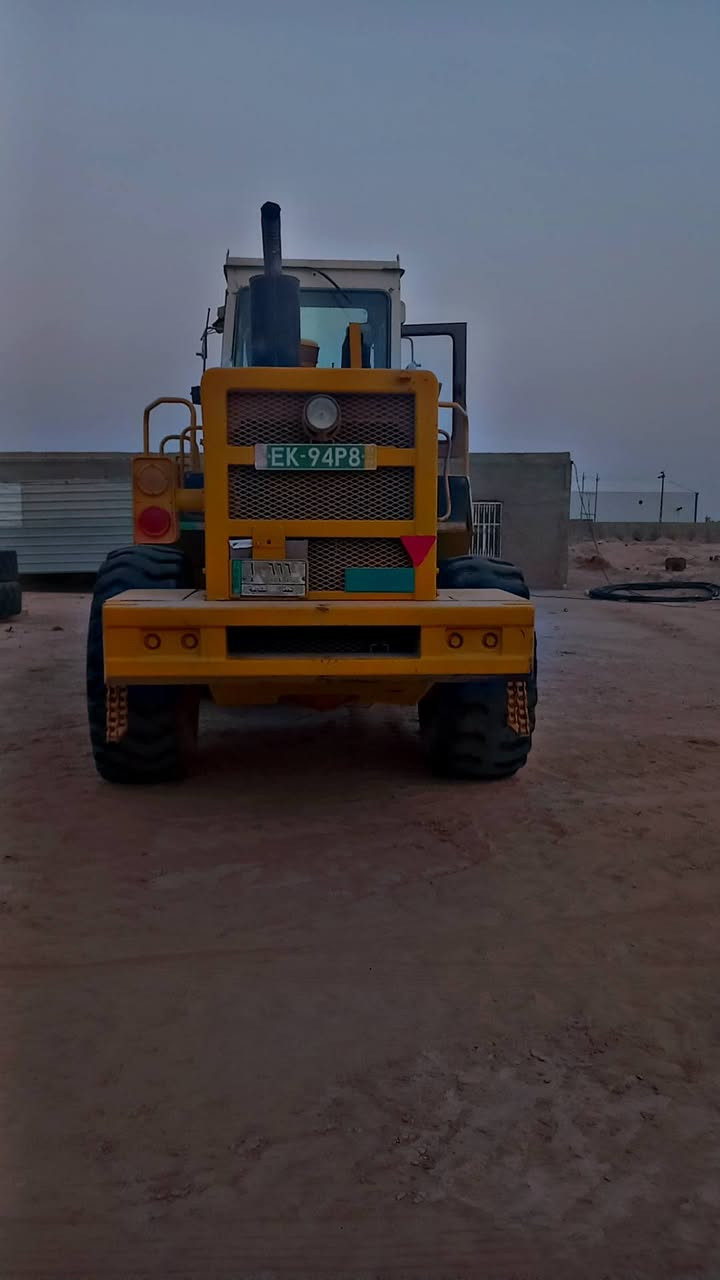 سلام عليكم شفل داش تو ابو الجنط مو ديل ٨٩ محرك نيسان رقم نجف شفل جاهز من كهربائيات زوج تايرات ستوني شادهن عرضه ٢٨٠ وبيه مجال وهاذء رقمي  ***********
