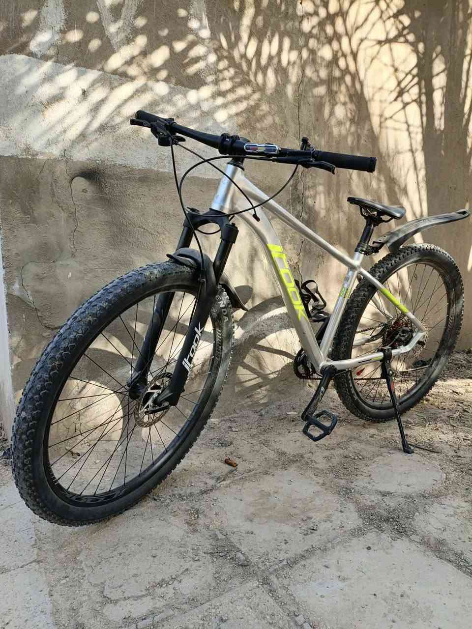 السلام عليكم
بايسكل ايتوك حجم ٢٩ لبيع مستخدم جدآ قليل سعر ٣٠٠
***********
