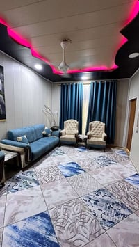 بيت طابقين • ركن 3 شوارع • محل