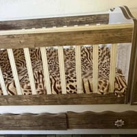 سرير طفل • خشب درجه اولى • فلوجه حي الرساله