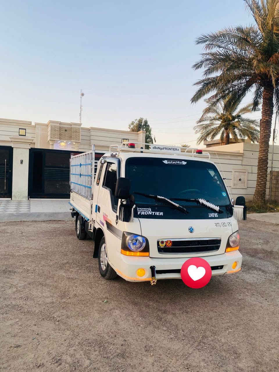 سلام عليكم لبيع ام عيون موديل 2000 رقم بغداد سنويه ال27 هزه جديد تحويل مباشر غماره ثابت مكينه كير شاصي رقم شاصي مكفول كهربائيات كله شغاله صدر جديد دوشمه جديد المكان التاجي لاتصال ***********
