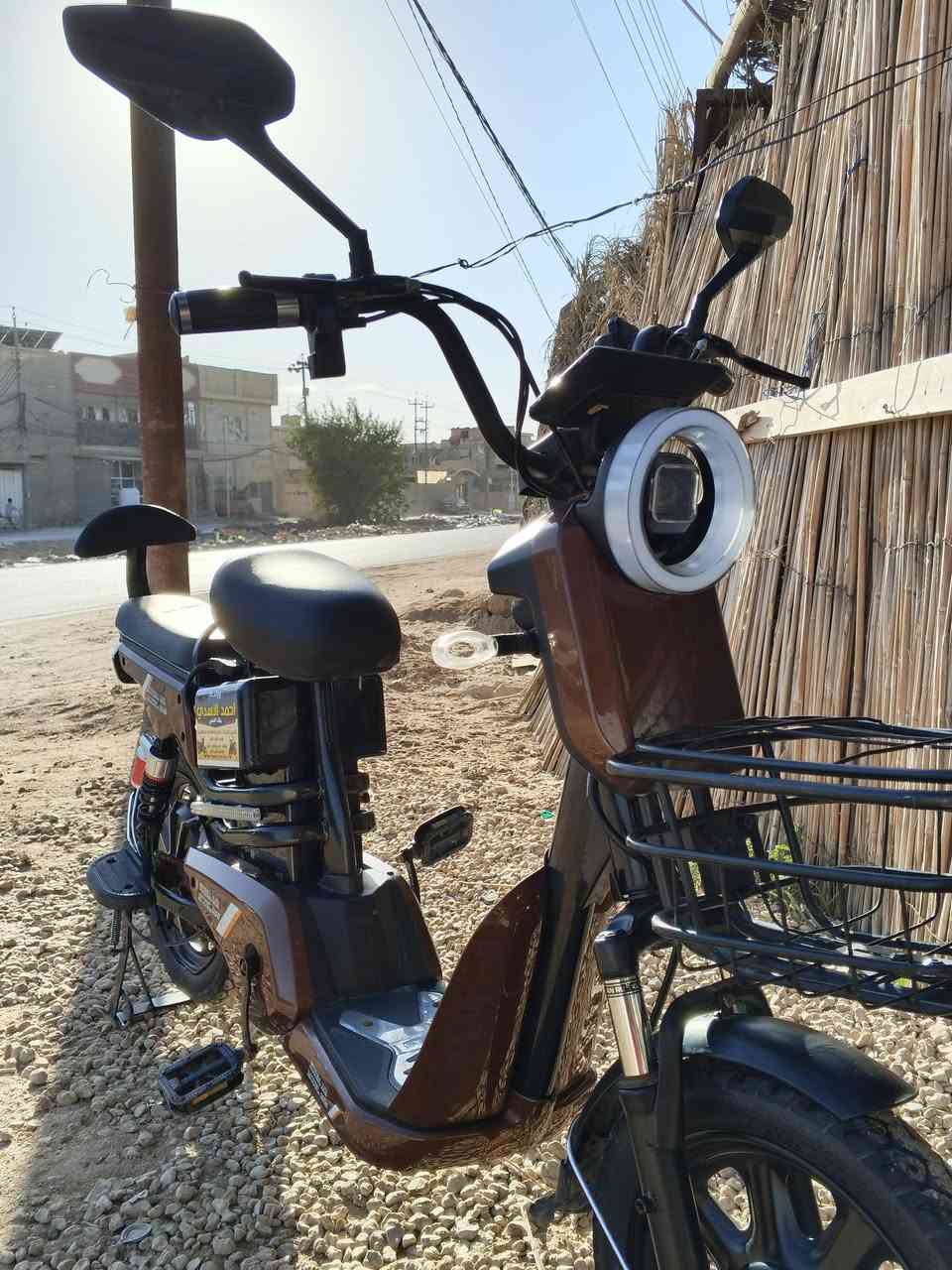 السلام عليكم بيسكل شحن للبيع النضافه 90بل 100 ما متعوب من المدرسه للبيت صارلي 4 تشر من ماخذه السعر 300 وبي مجال رقمي ***********
