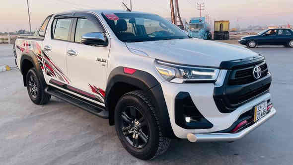 السلام عليكم 
2025 TRD ساز
مكفوله جديد ماشي 17 
اربع كامره دواره رادار
حساس كشنات تبريد
نقطه عمياء مغلفه دوشمه كشنات وارضيه 
معروفه موصفات ساز 

***********
***********
