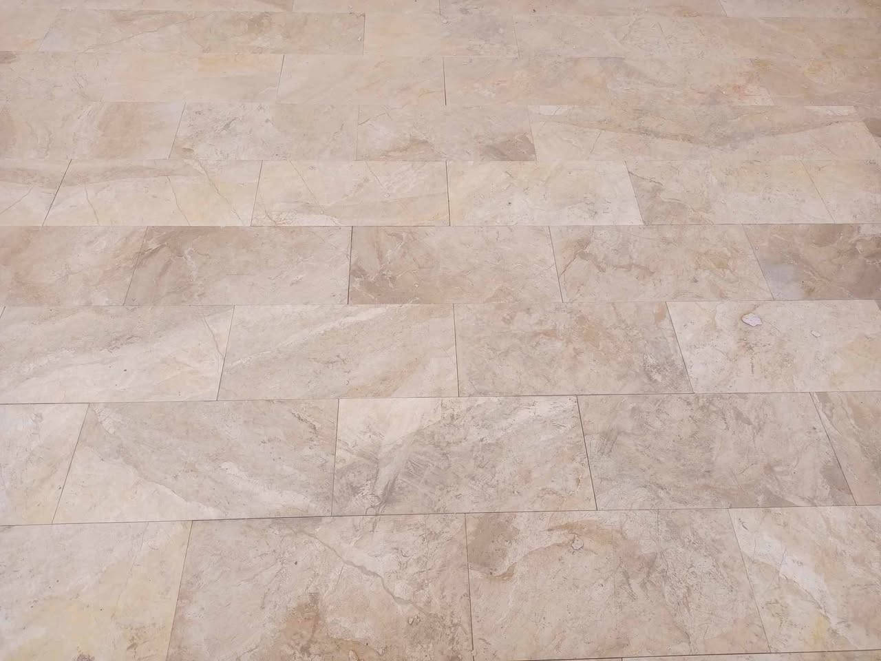 خلفة سيراميك أرضي جدران الوح بيات درج شغل درجة أولى ***********
***********
