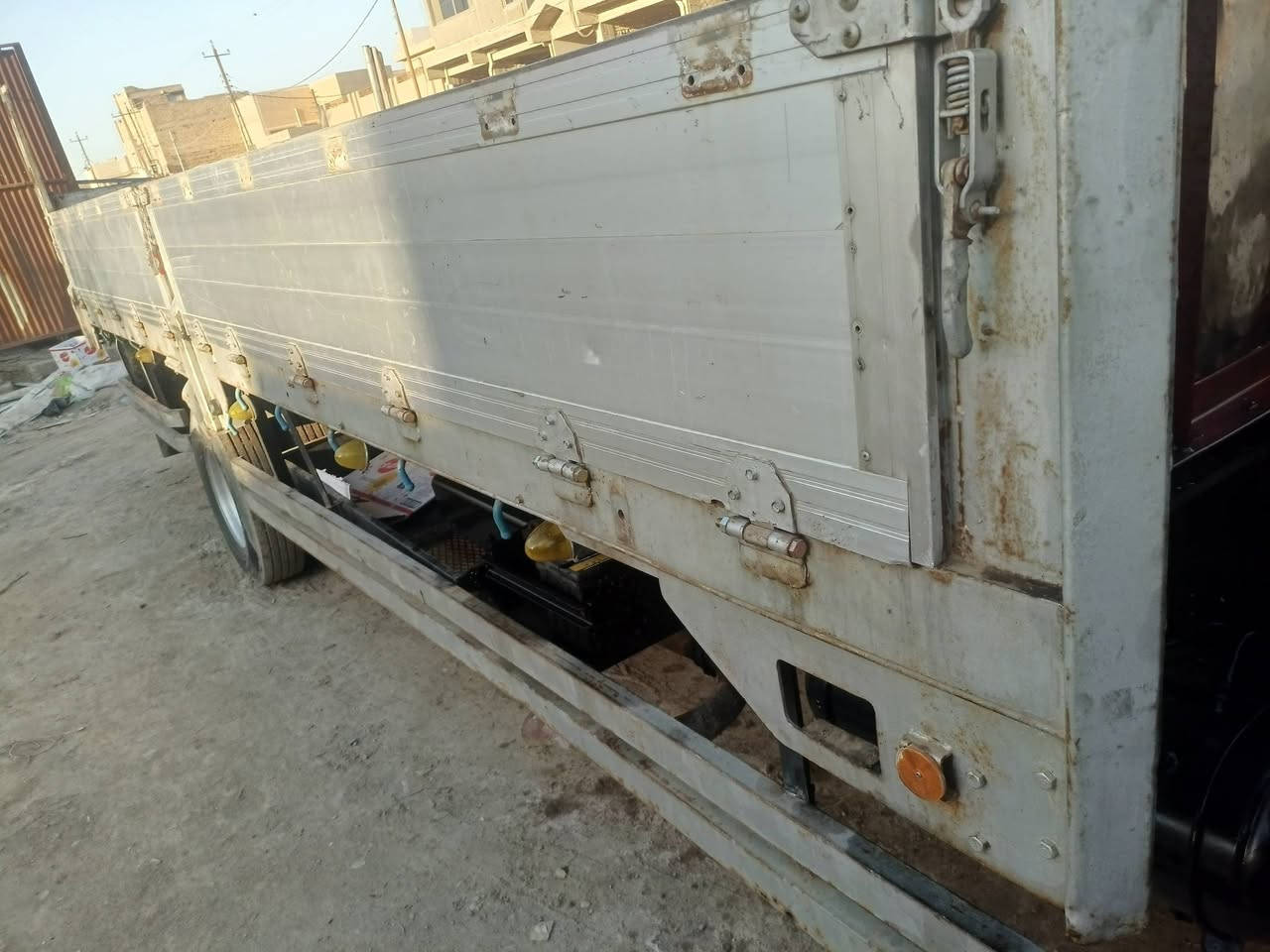 بدي للبيع 6وربع جنبه 50 لاستفسار الرقم ***********
