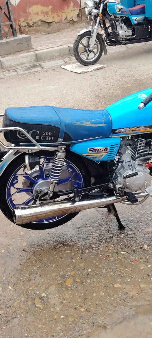 سلام عليكم دراجه سيفان مديل، 25 دارجه اصولي 7وارق المكان ميسان ناحيه السلام، الستفسار ع رقم ***********
