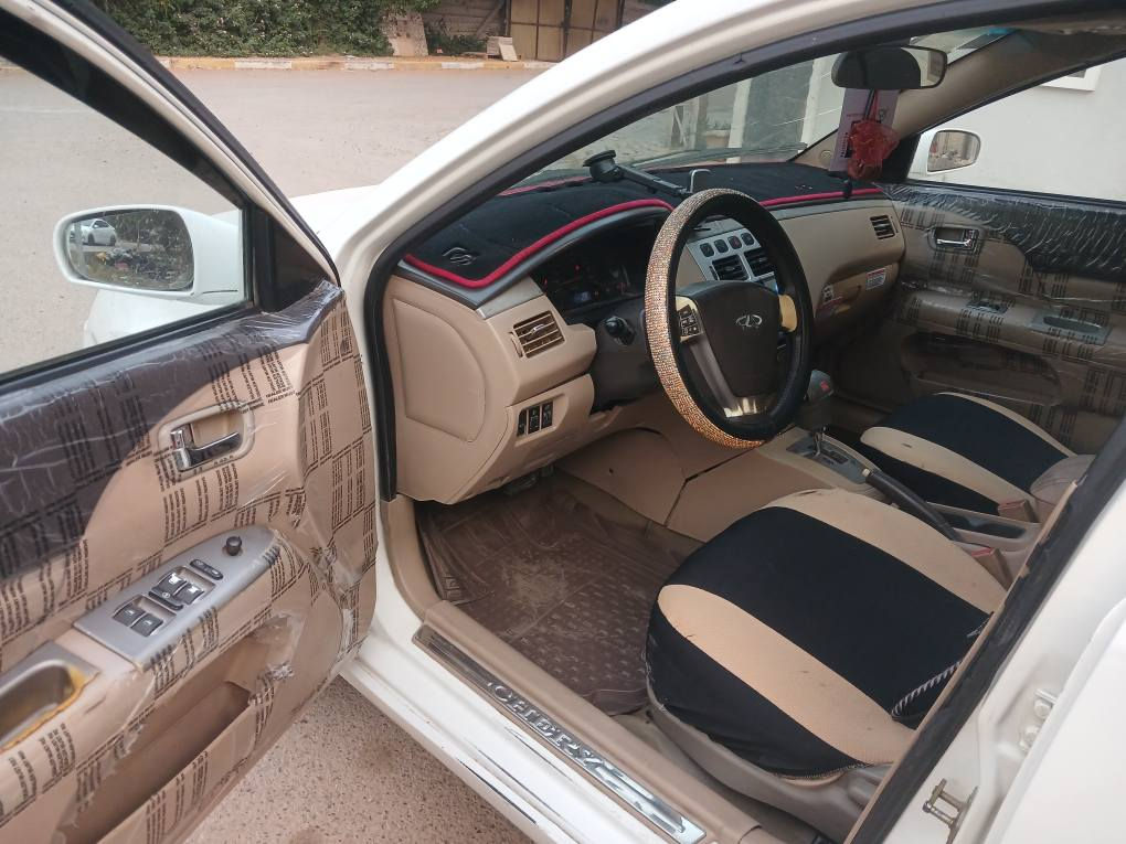 شيري A5  موديل ٢٠١١ مكينه  وكير جدد كير اوتماتيك تبريد شغال ثلج تخم تاير جديد باتري جديد صدر امامي خلفي جديد سياره شاشه كامره سياره بدون ضربه بيها صبغ فوك يده الباب الخلفي فقط اثر خياس السياره كل نقص مابيها رقم انكليزي جديد سنويه جديد نشروع وطني السعر ٤٣ العنوان بغداد الشرطه الخامسه *********** بغداد, العراق
