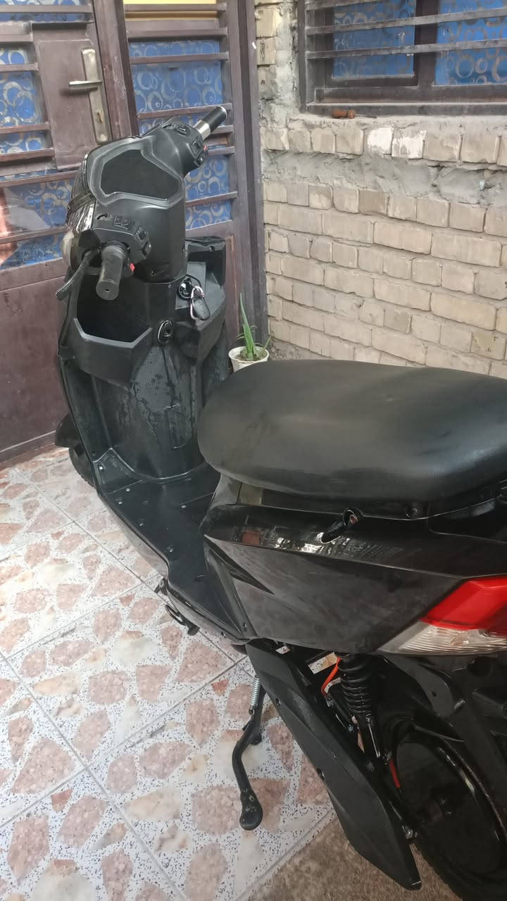 دراجه شحن نوع سكنس
6 بطاريات و شايل وحده يعني 5 
دراجه نضيفه 
داخل بغداد 
رقم 
***********
تواصل واتساب
سعر 500
