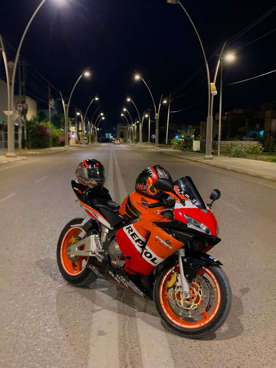 سلام عليكم
/2004 / RR600
بدون اوراق فقط مكاتبه
دراجه طالعه من معرض طارش. 
كير مكينه ضفيره شاصي كفاله. فقط ضربه بالهاوزن الخلفي ومبين  اصلا
مكان الدراجه ناصريه مركز 
السعر خاص الشراي  يتصل  وبي خير ويدلل. 
***********
