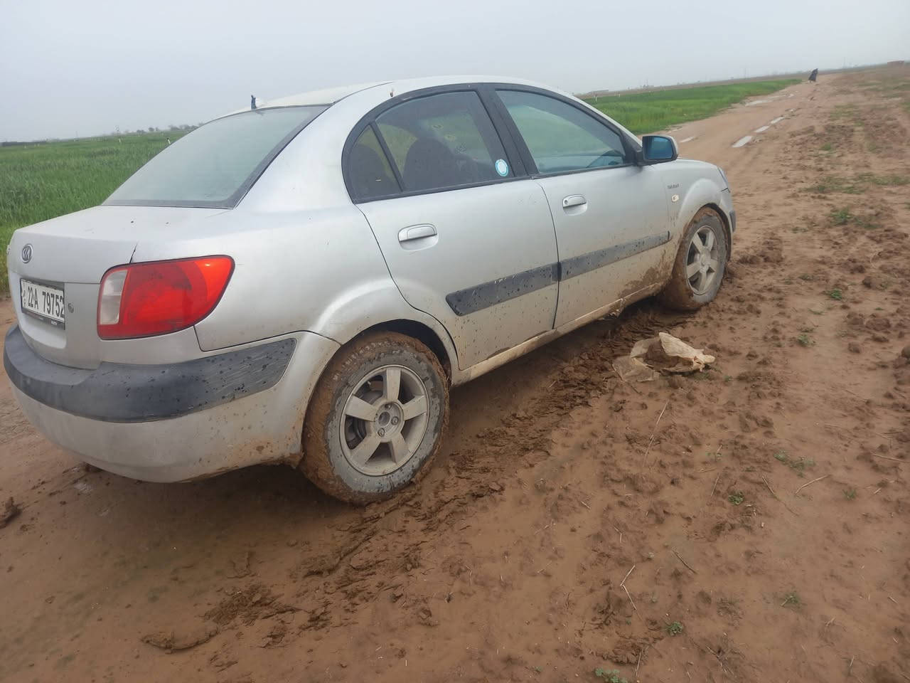 البيع كيه ريو ادوات ما مسجل مديل ٢٠٠٩
شرط سياره محرك كير تخم تاير جديد صدر تبريد ثلج تدفها نار 
كشانه جلد تحكم ستيرن سياره مال بيت سعر ٣٩ بيها مجال مكان سياره العلم الاستفسار ***********
