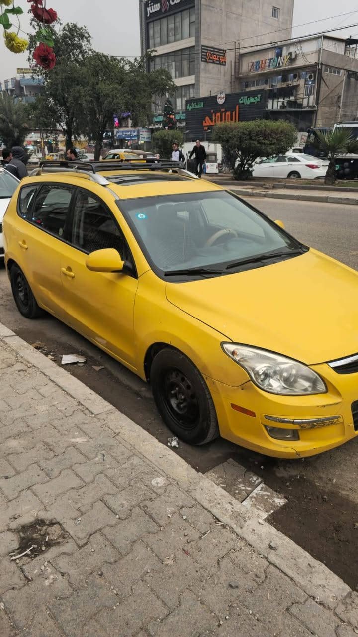 السلام عليكم النتر تورنج تكسي 2011 السعر 84 و بيه مجال مكانه بغداد تحويل مباشر رقم ***********
