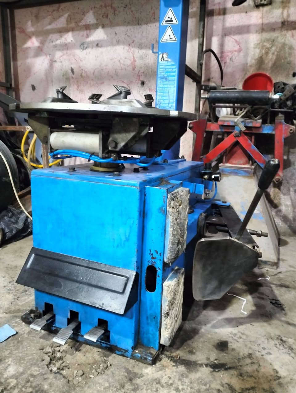 السلام عليكم ورحمه الله وبركاته خالعة للبيع حجم 22 السعر 550الف وبيه مجال متواجد واتساب *********** النجف, العراق
